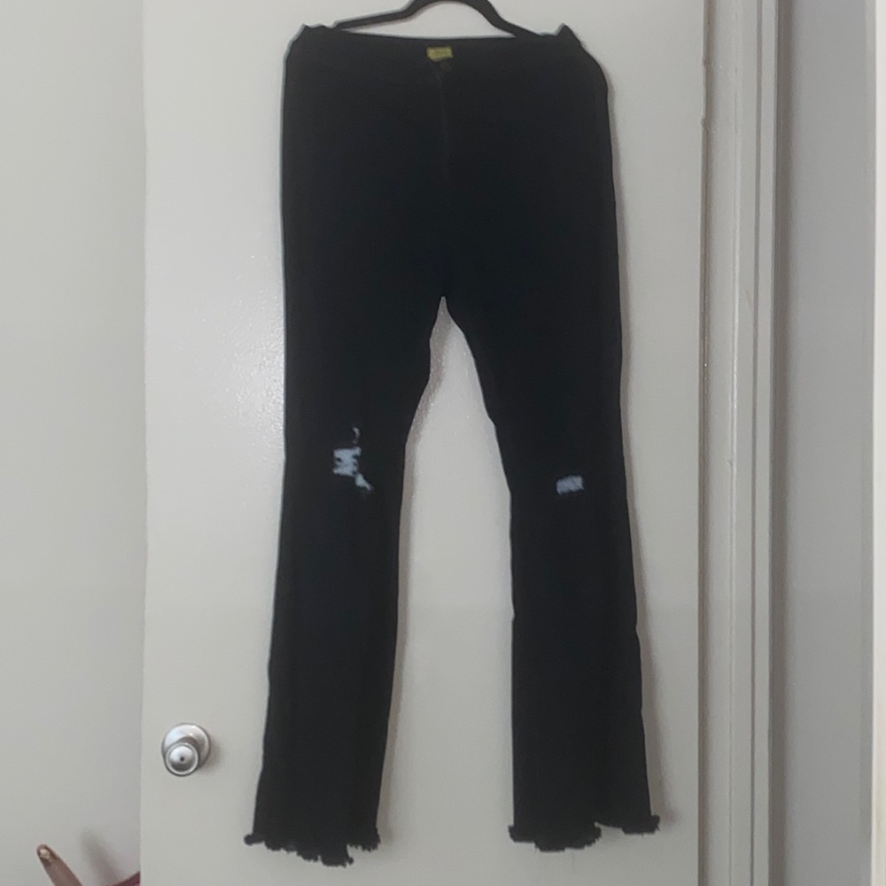 Plus Size Distressed Frayed Hem Black Jeans